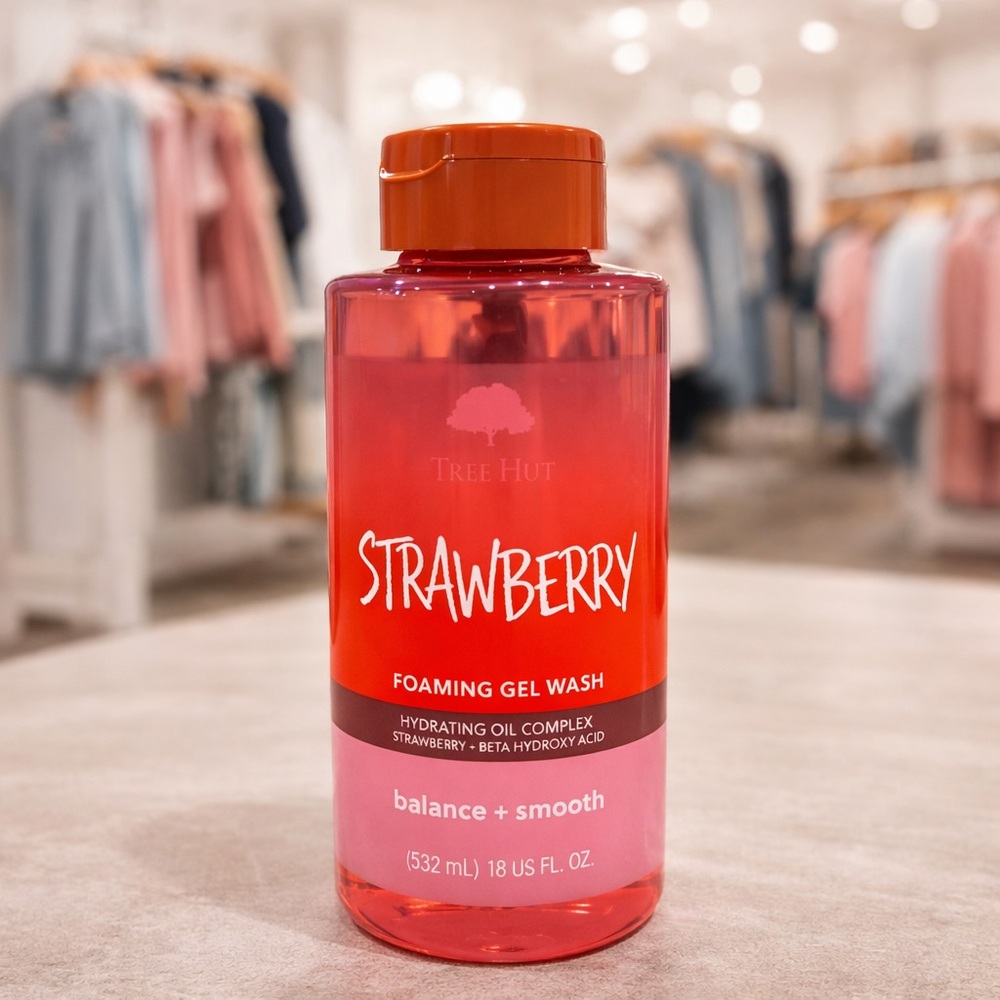 Tree Hut Strawberry Foaming Gel Wash 18 oz Hydrating Body Wash NEW